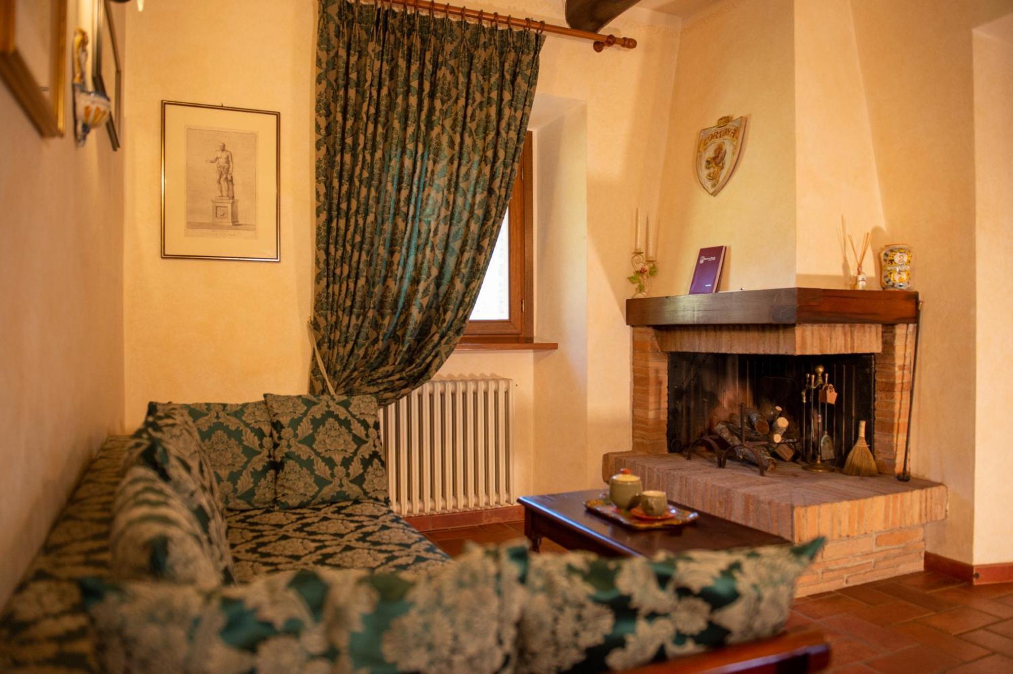 Rocca Di Pierle, Agriturismo Di Charme - Cortona Mercatale  Dış mekan fotoğraf